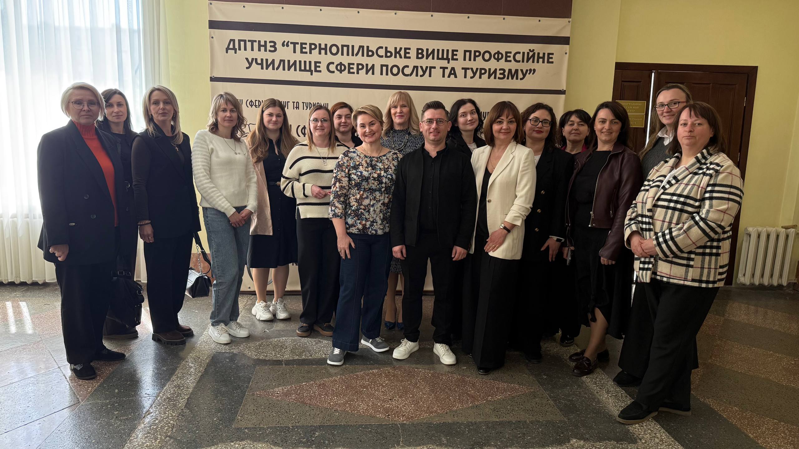 засідання обласної  методичної секції з професії «Перукар; перукар-модельєр», «Візажист». 